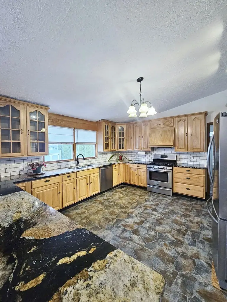 168 Charm Circle, Princeton, WV 24740 - Image #2