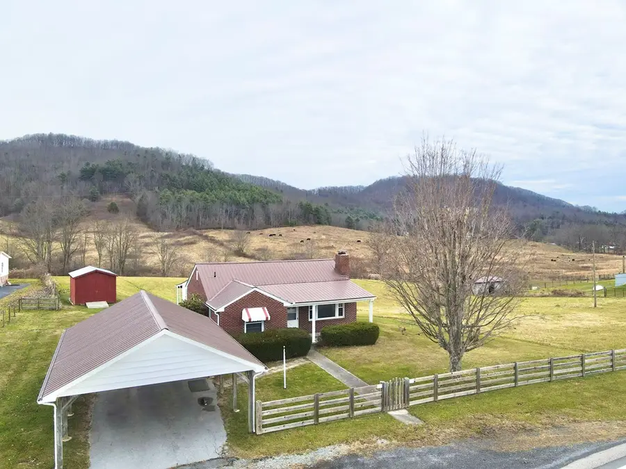 2608 Hinton Road, Athens, WV 24712 - Image #3