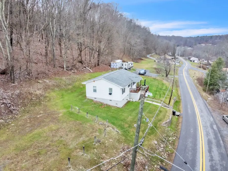 920 Twelvemile Road, Princeton, WV 24740 - Image #2