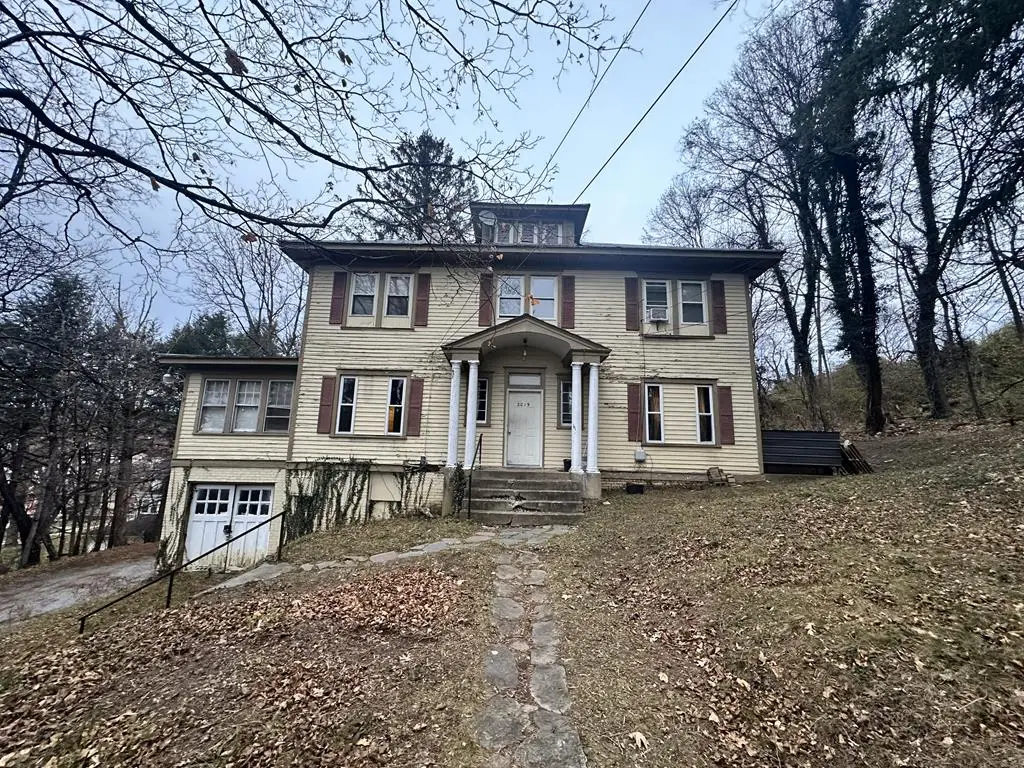2019 FULTON STREET, Bluefield, WV 24701 - Image #1