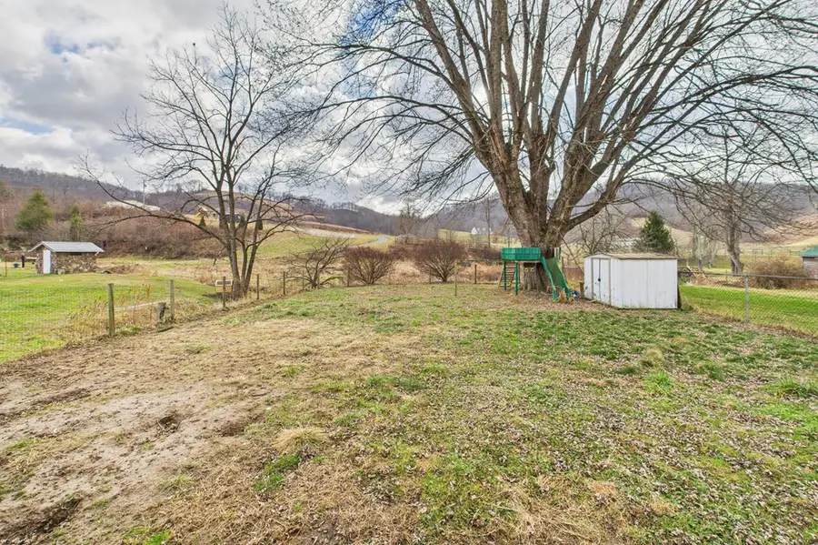 4155 Sandlick Rd., Bluefield, WV 24701 - Image #3