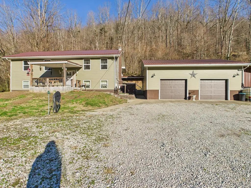 99 Adler Lane, Comfort, WV 25049 - Image #1