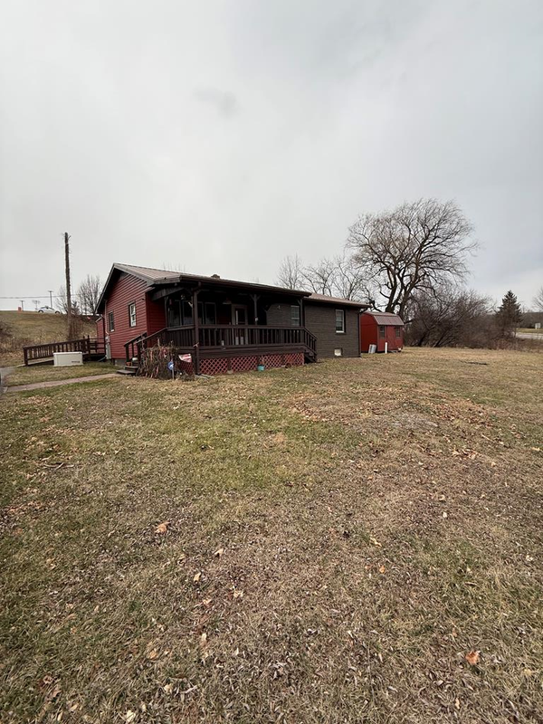 265 Coulters Chapel Rd, LINDSIDE, WV 24951