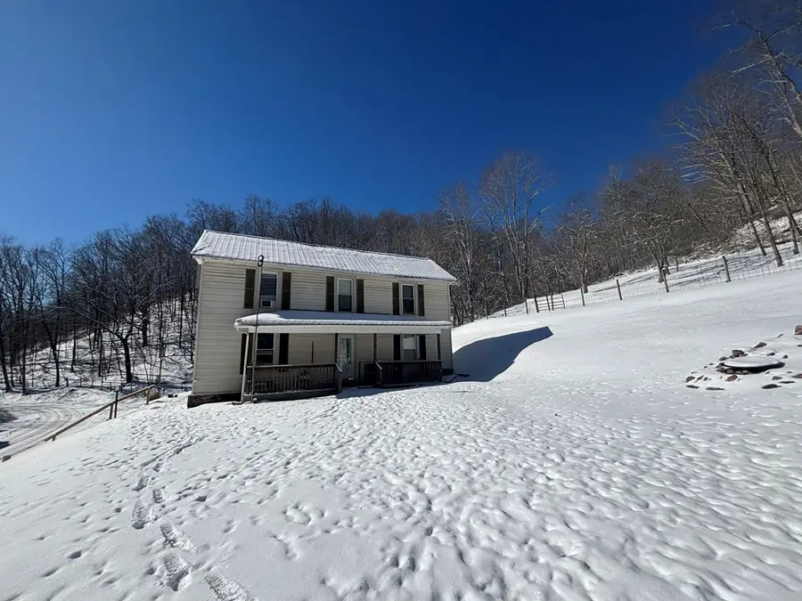 4423 Wrights Valley Rd, Bluefield, VA 24605 - Image #2