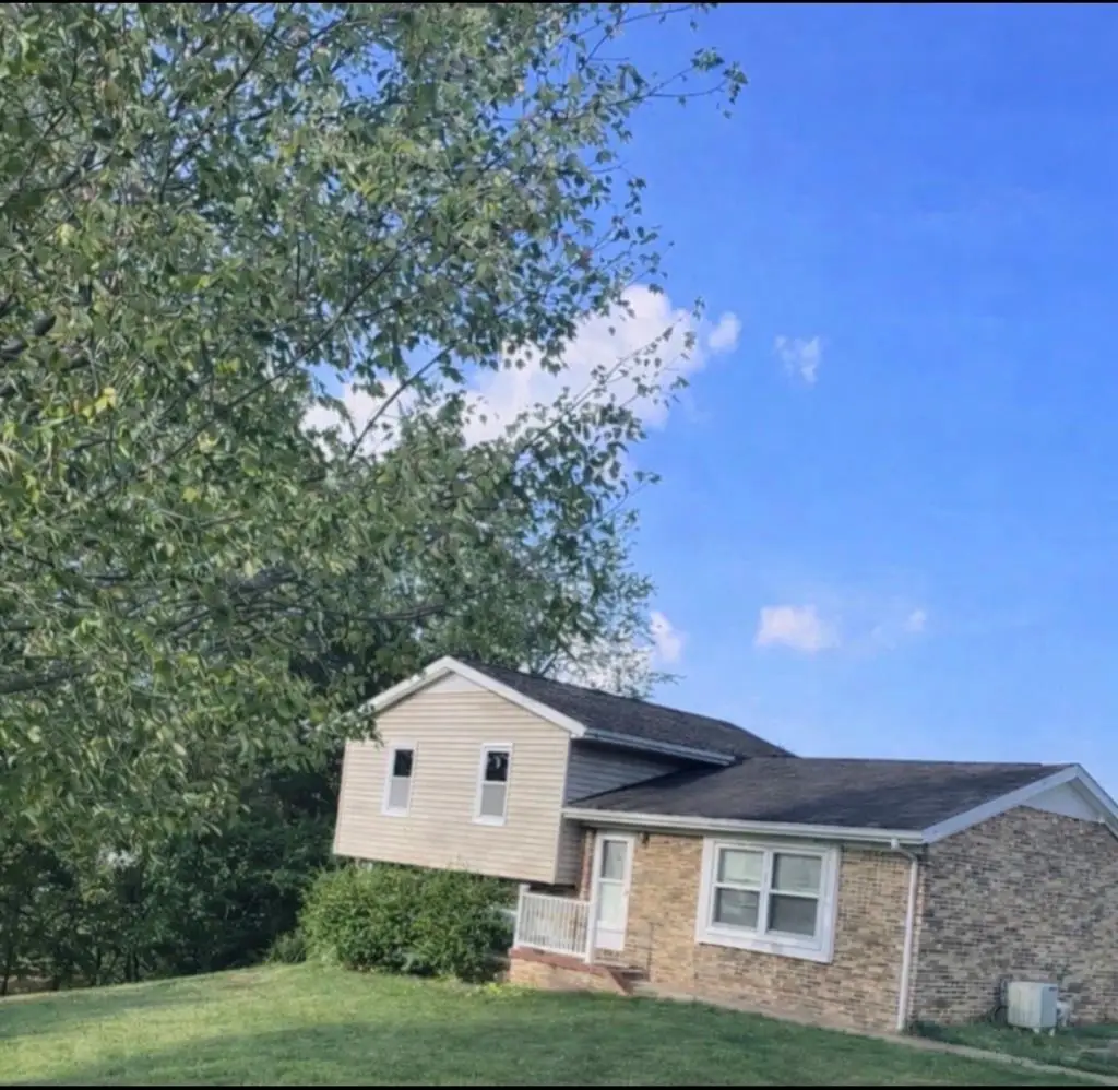 311 Schoolhouse Rd, North Tazewell, VA 24630 - #1