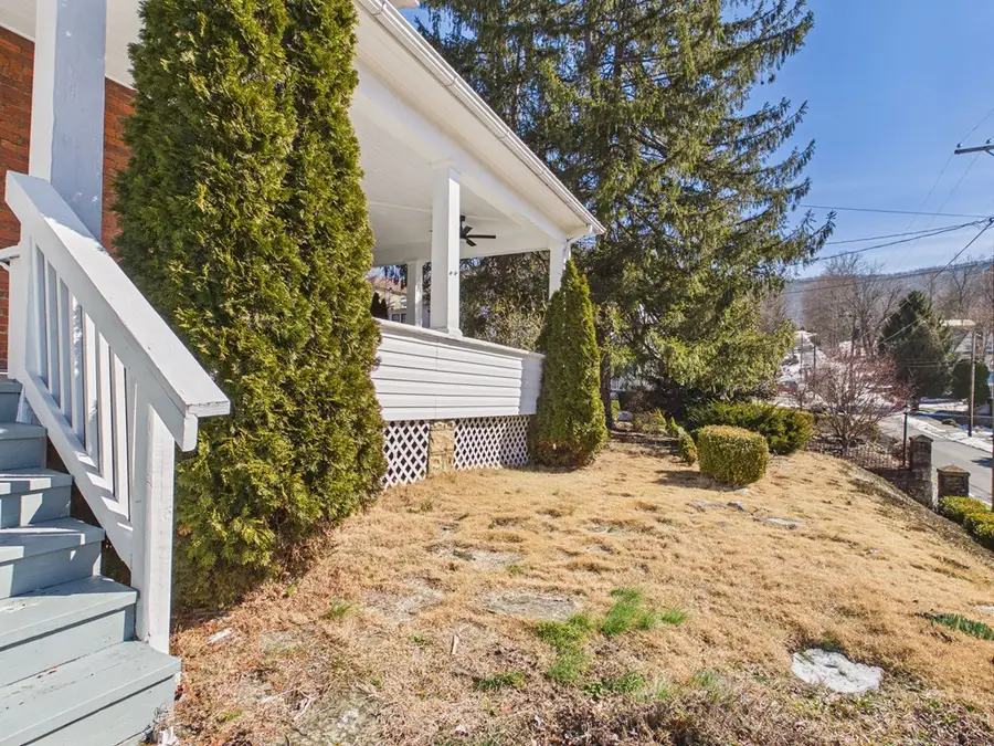 2101 Jefferson, Bluefield, WV 24701 - #3