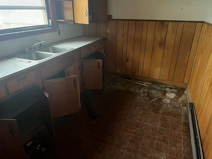 2616 1/2 Clovis, Bluefield, WV 24701 - #3