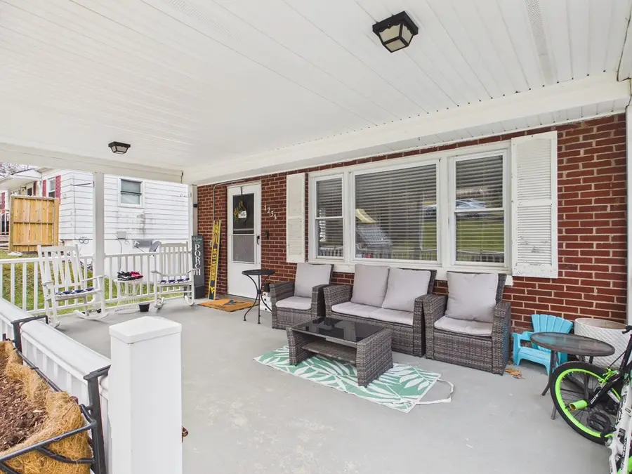 1231 Sunrise Drive, Bluefield, WV 24701 - #2