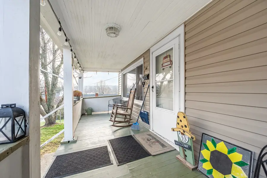 111 Olney Ave, Bluefield, VA 24605 - #3