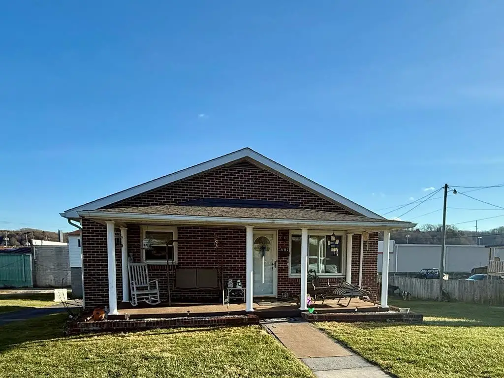 1107 Princeton Ave, Princeton, WV 24740 - #1