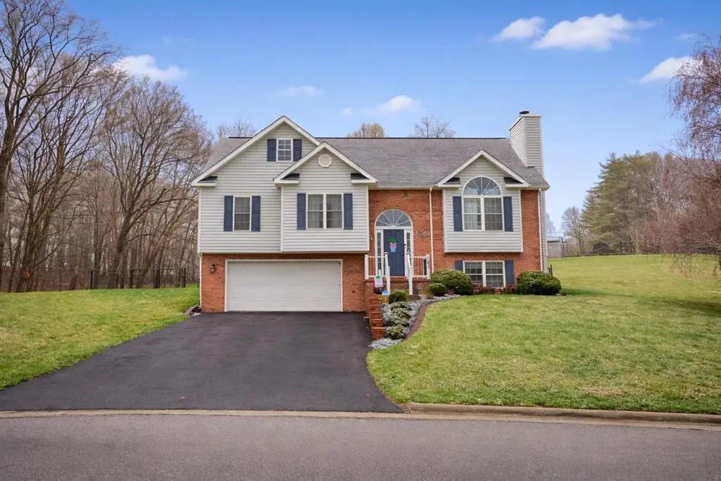 182 Brandon Drive, Bluefield, VA 24605 - #1