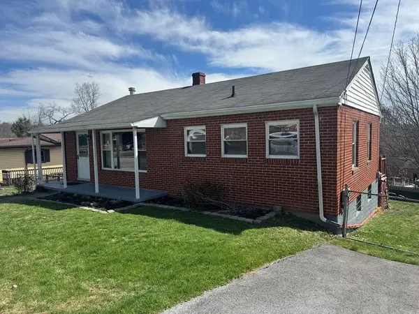 203 Edwards, PRINCETON, WV 24740