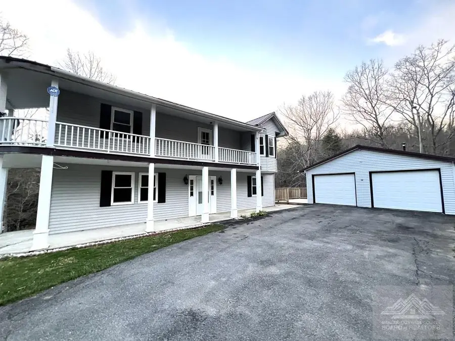 2608 Hinton Road, White Oak, WV 25989 - #3