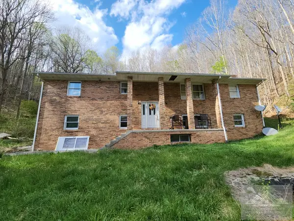 194 Naples Ln., BLUEFIELD, WV 24701