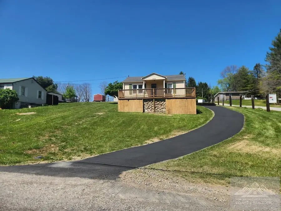 1664 Ambrose Ln, Princeton, WV 24701 - #2