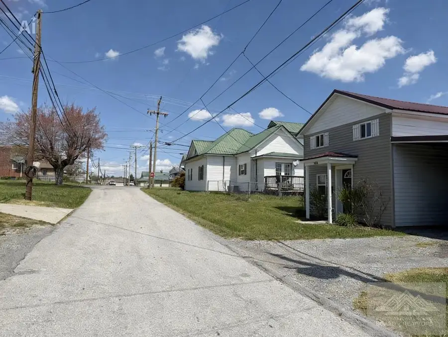 205 Fellers Street, Princeton, WV 24740 - #2