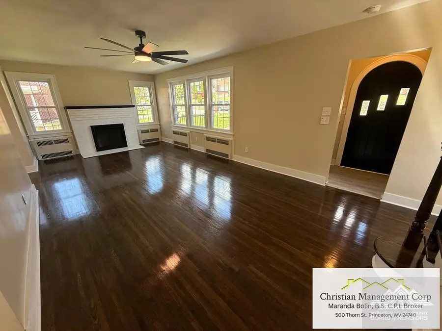 207 College Ave, Princeton, WV 24740 - #2