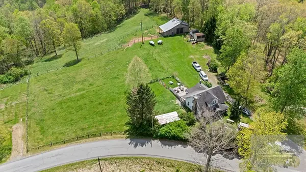 1336 Leatherwood Road, NIMITZ, WV 25978