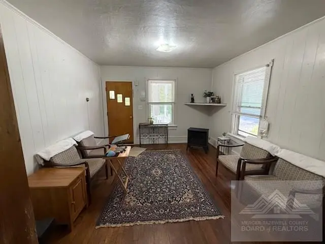 113 Doak St, Bluefield, VA 24605 - #2