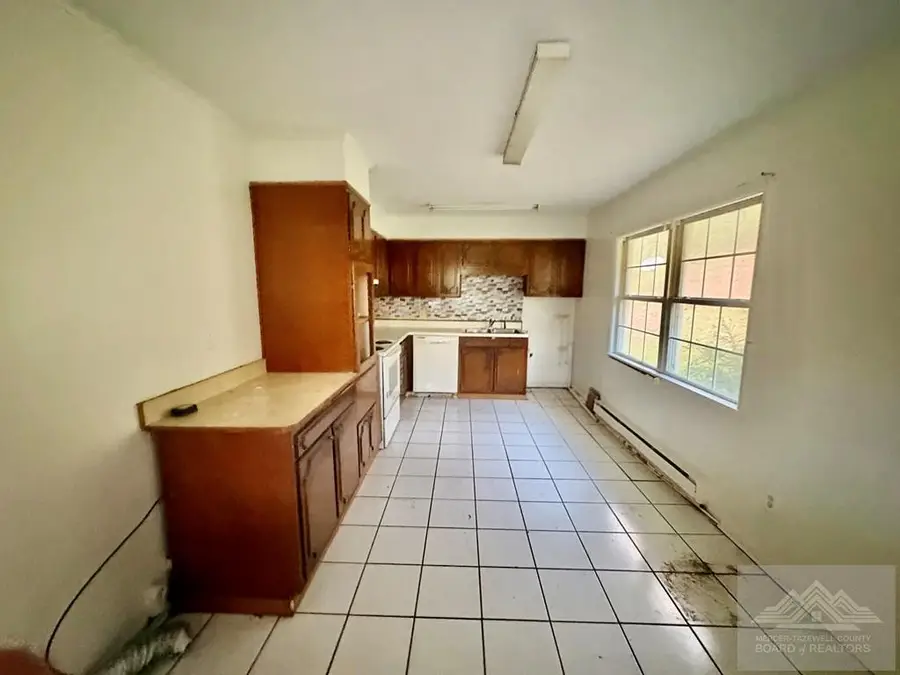 2125 Maple Acres Road, Princeton, WV 24739 - #2