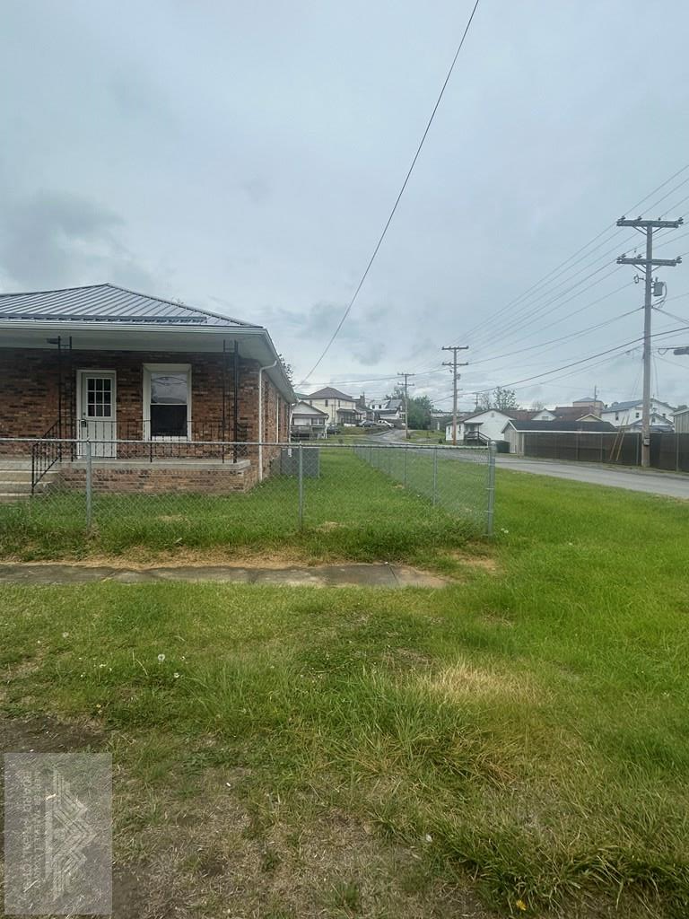 400 Princeton Ave, Princeton, WV 24740 - #3