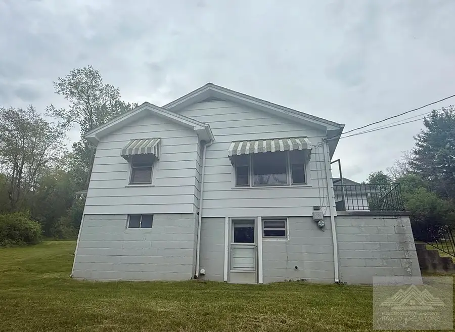 2770 Maple Acres Rd, Princeton, WV 24739 - #2