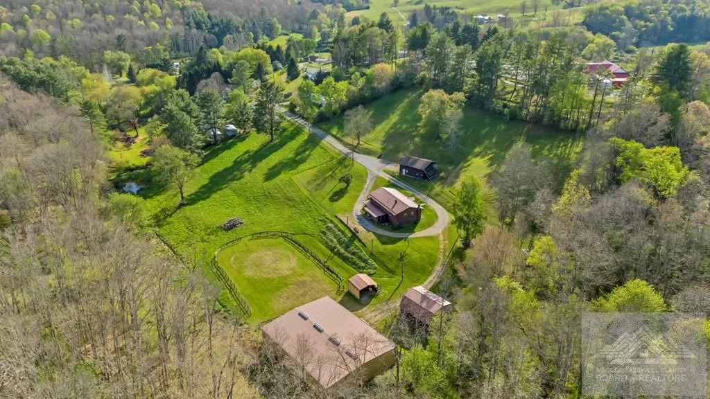 244 Evans Place, Princeton, WV 24740 - #1