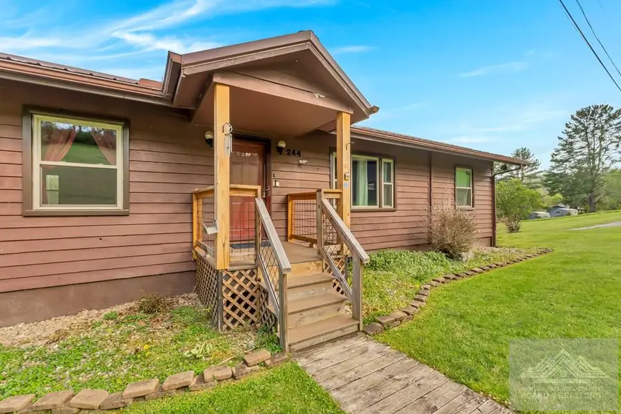 244 Evans Place, Princeton, WV 24740 - #2