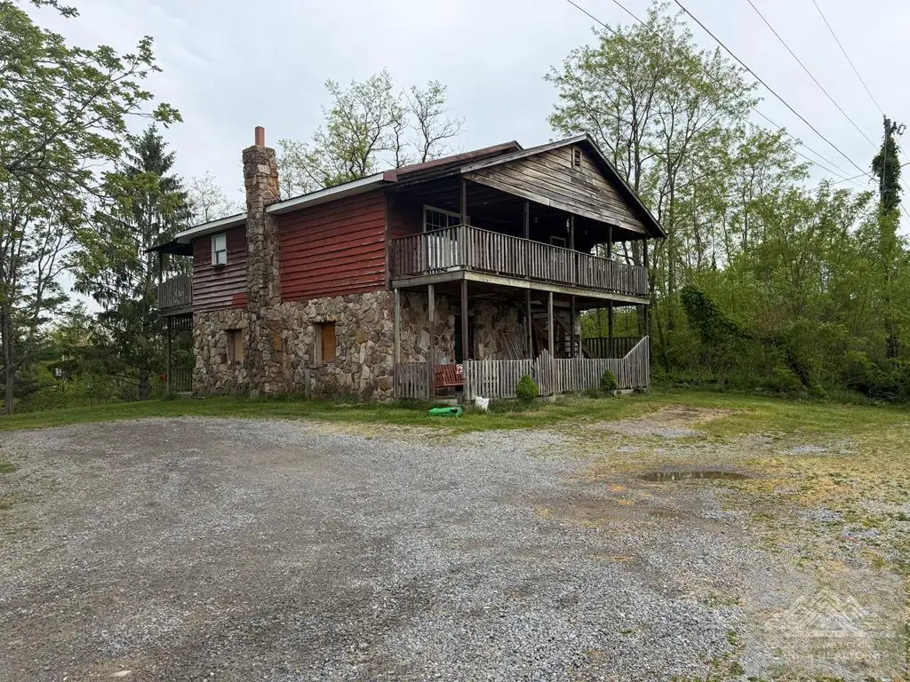 181 Modern Lane, Princeton, WV 24740 - #1