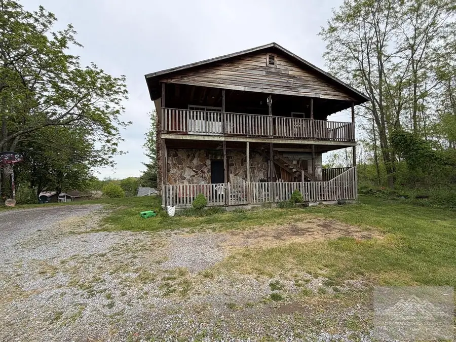 181 Modern Lane, Princeton, WV 24740 - #3