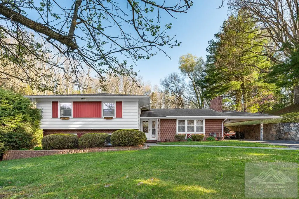 112 Montvale St, Bluefield, VA 24605 - #1