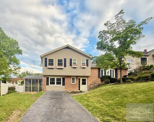 243 East Pennsylvania Street, COVINGTON, VA 24426