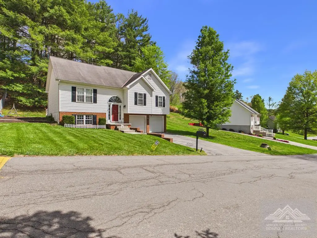 144 OAKLAND DRIVE, Princeton, WV 24739 - #1