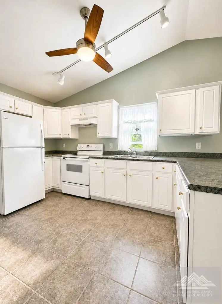 167 Doewood Drive, Princeton, WV 24740 - #3