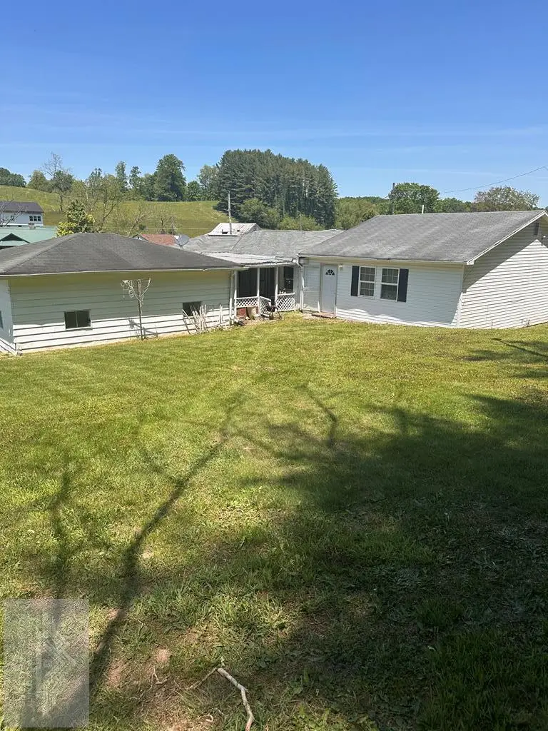 191 Dairy Farm Rd, Princeton, WV 24740 - #2