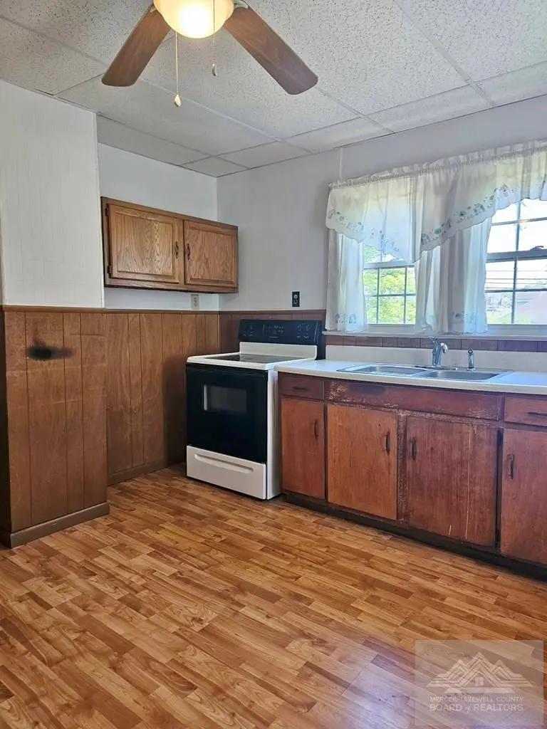 503 Highland Avenue, Princeton, WV 24740 - #3