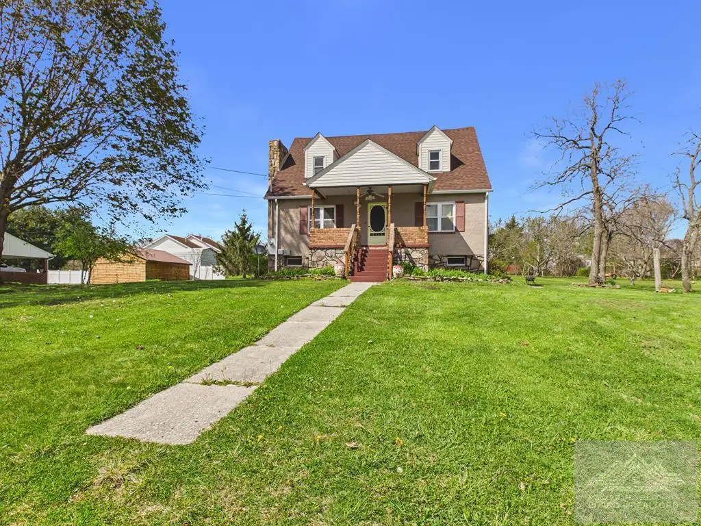 905 Old Oakvale Road, Princeton, WV 24740 - #1