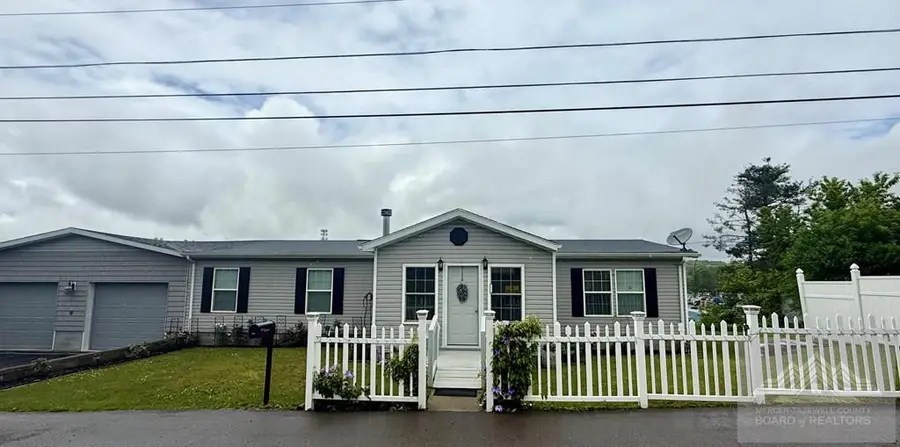 615 Fayette St., Princeton, WV 24740 - #2