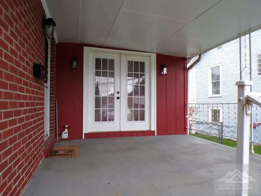 1610 Princeton Avenue, Princeton, WV 24740 - #2