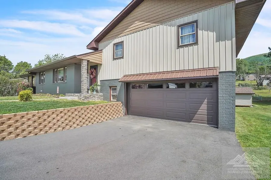 103 Sunset St, Narrows, VA 24124 - #2