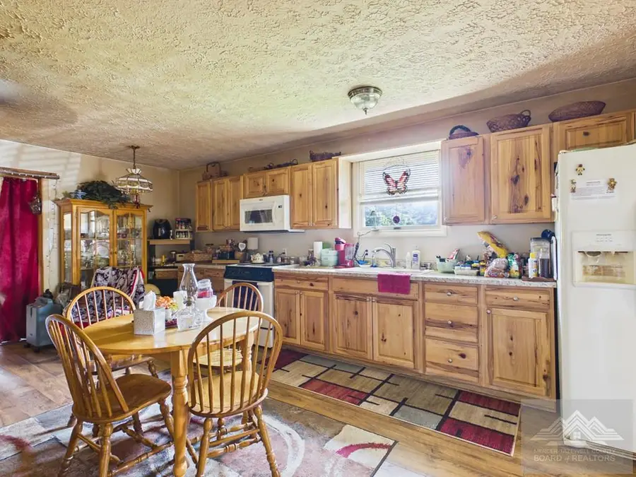 123 Pool Drive, Pipestem, WV 25979 - #3