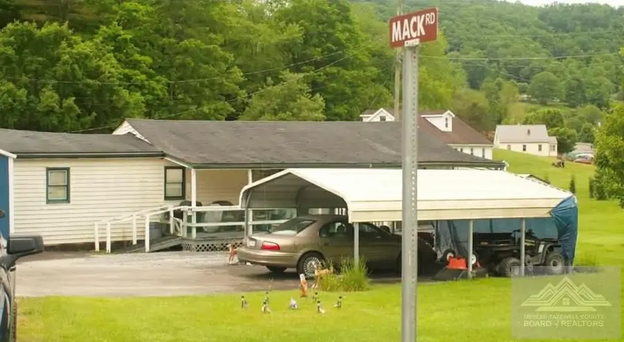 5709 Airport Road, Bluefield, WV 24701 - #3