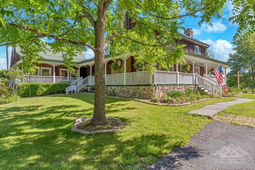 885 Broadway Road, Pipestem, WV 25979 - #1