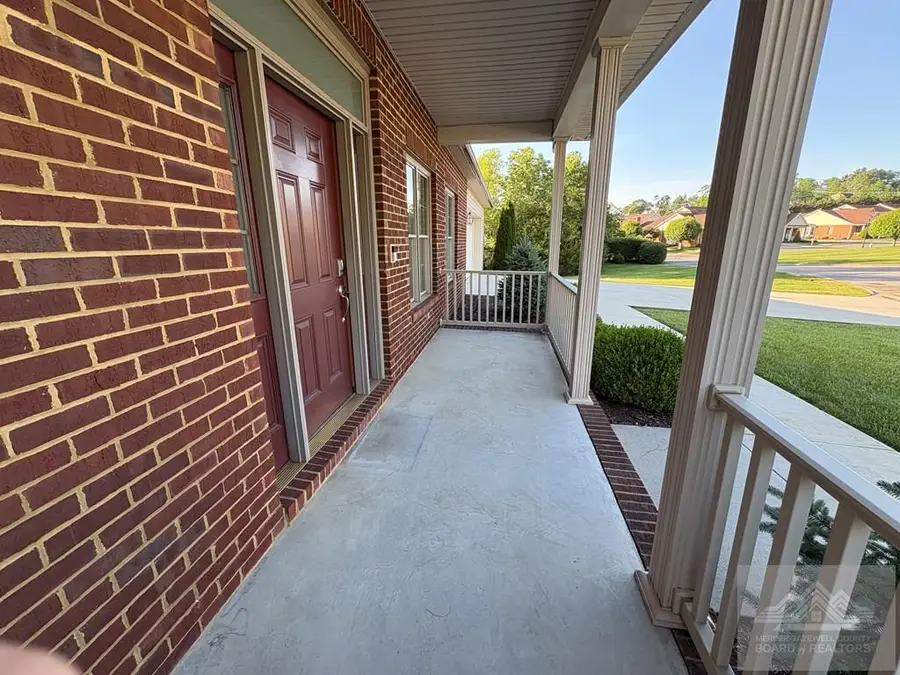 702 Three Springs Dr, Bluefield, WV 24701 - #3