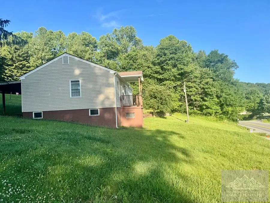 7550 New Hope Road, Bluefield, WV 24701 - #2