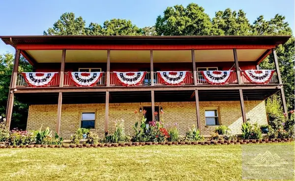 750 Memory Lane, PRINCETON, WV 24739