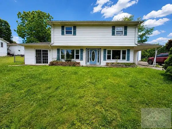 183 ROCK HOUSE RD, LESTER, WV 25839