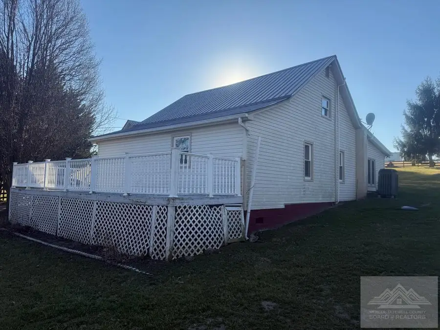 3723 Old Route 100 Rd, Pulaski, VA 24301 - #2