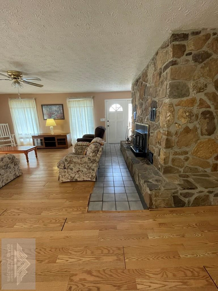 1424 Old Athens Road, Princeton, WV 24740 - #3