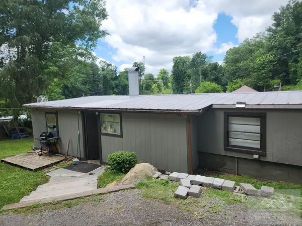 193 Silver Springs Ave, PRINCETON, WV 24740